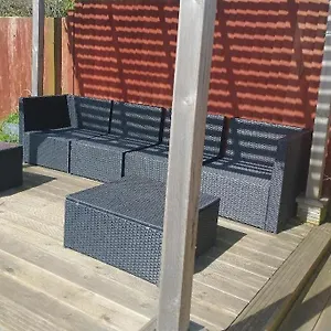  Apartment Cosy Garden Minimum Two Night United Kingdom
